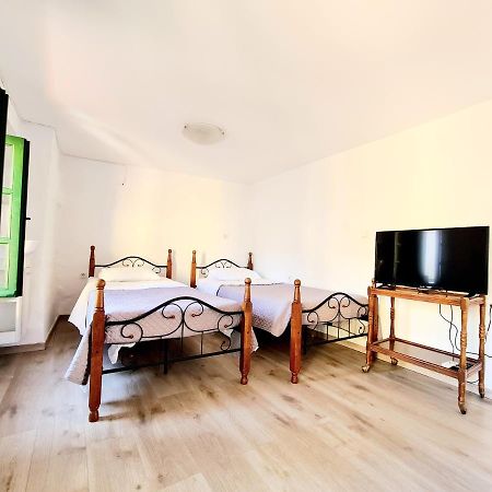 Piccolo Modern Suites Old Town Родос Экстерьер фото