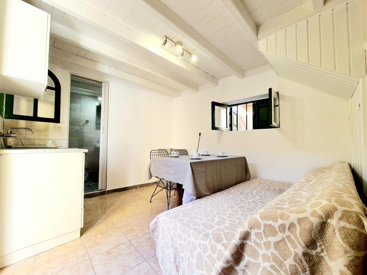 Piccolo Modern Suites Old Town Родос Экстерьер фото